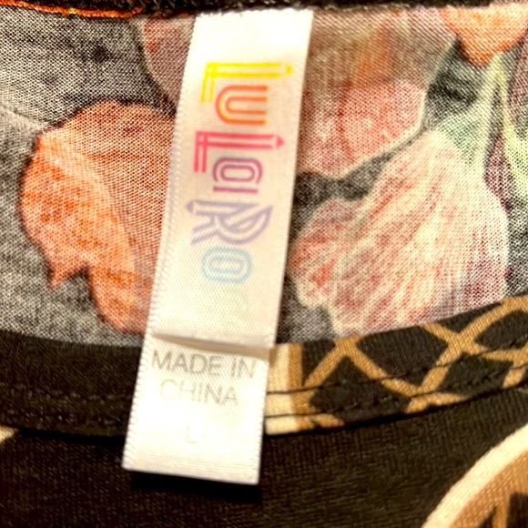 Lularoe Irma Dreamcatcher tunic - Picture 4 of 4